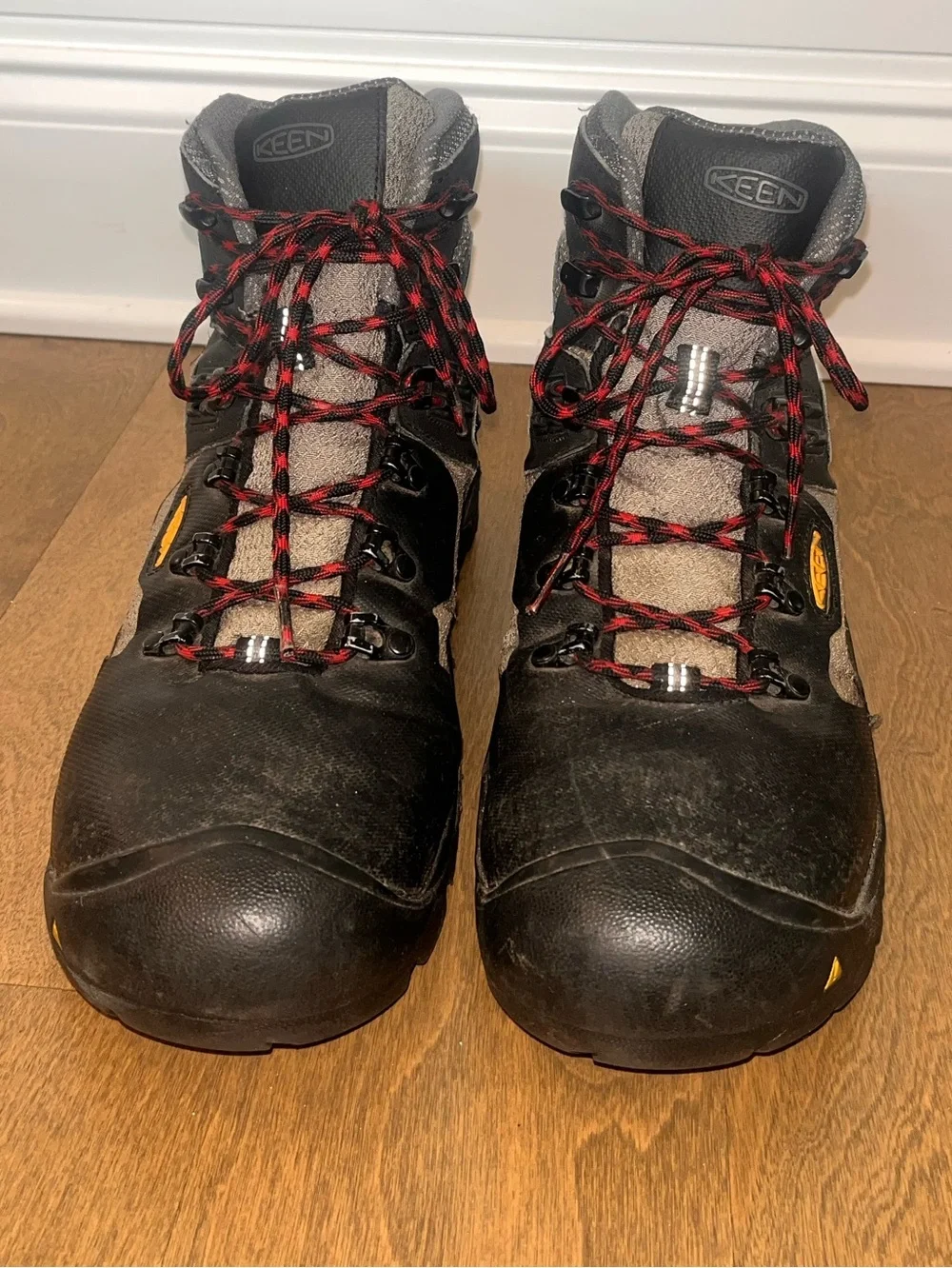 Keen Utility Safety Toe Hiking / Work Boots ASTM F2413-18 Size 9.5 D